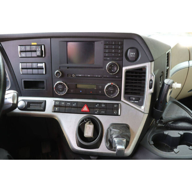 2017 مرسيدس بنز Actros 2551-43370010