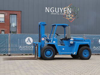 صورة ل رافعات شوكية كلارك DCY 160