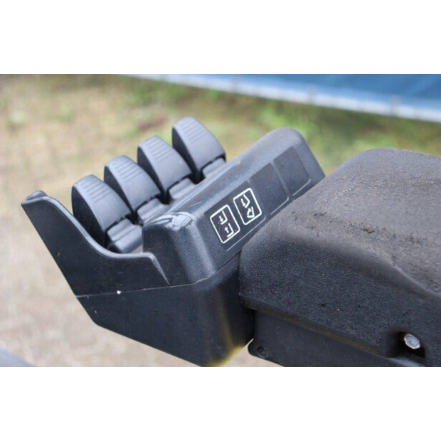 2010 هايستر H4.0FT5-43371105