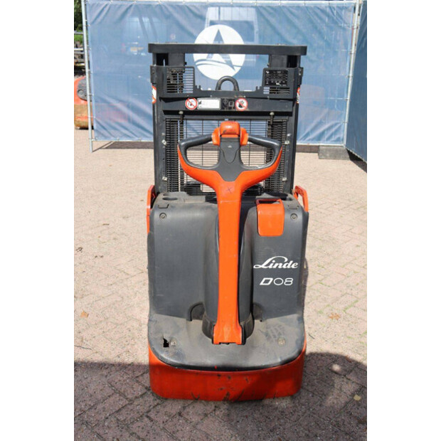 2015 ليندي D08-43371459