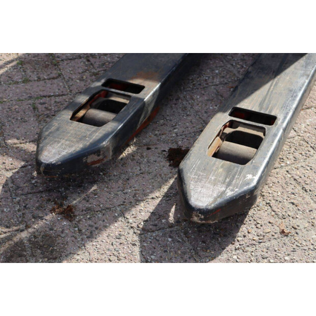 2015 ليندي D08-43371465