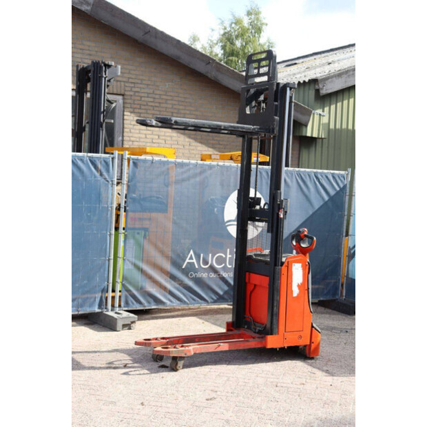 2015 ليندي D08-43371476