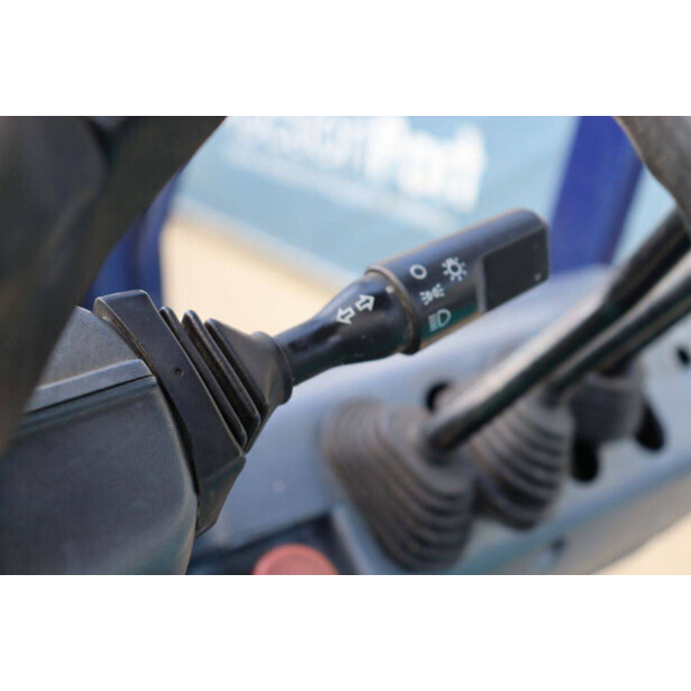 2000 كوماتسو FB25EX-8-43371662