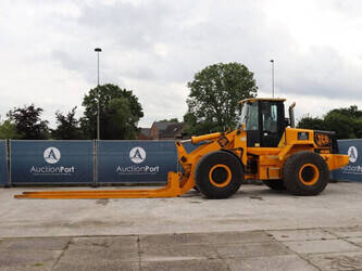 صورة ل شيولات 2002 جيه سي بي 436