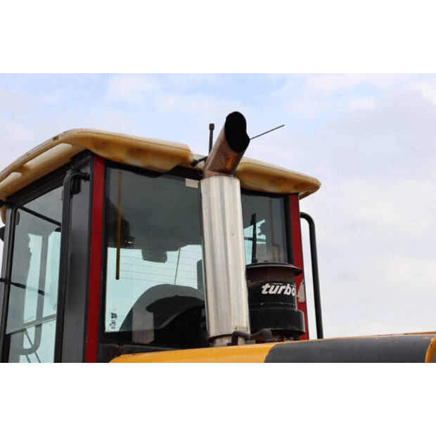 2002 JCB 436-43372703