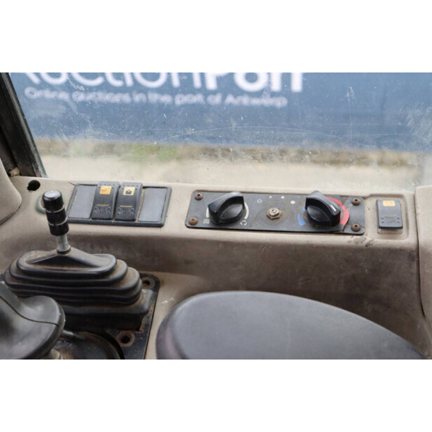 2002 JCB 436-43372717