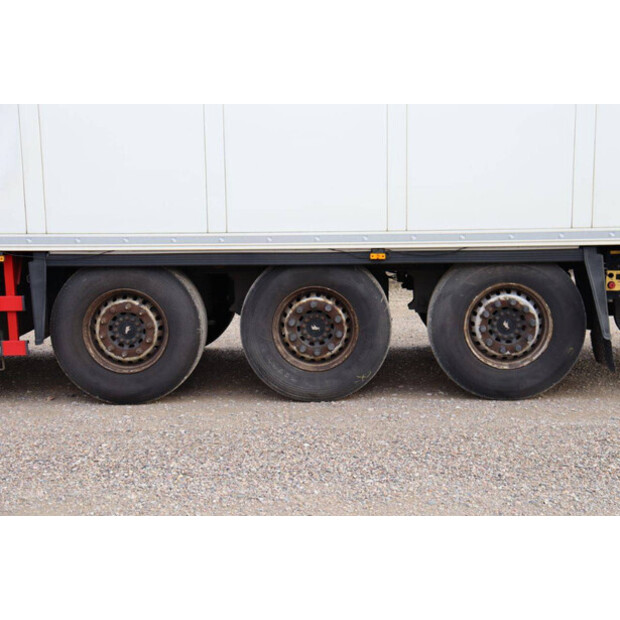 2018 Schmitz Cargobull SCB*S3B-43373421