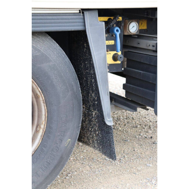 2018 Schmitz Cargobull SCB*S3B-43373423