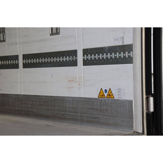 2018 Schmitz Cargobull SCB*S3B-43373445