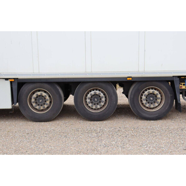 2018 Schmitz Cargobull SCB*S3B-43373647