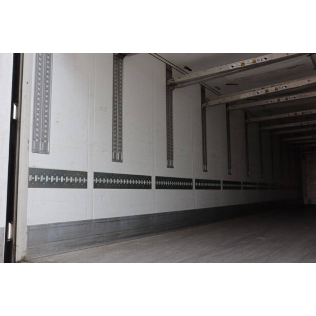 2018 Schmitz Cargobull SCB*S3B-43373669