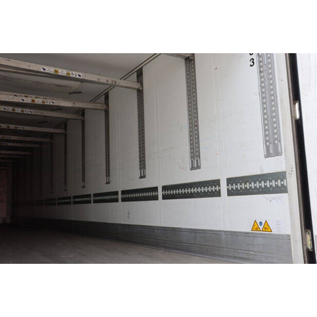 2018 Schmitz Cargobull SCB*S3B-43373671