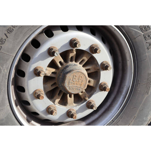 2013 كرون SD-43373833