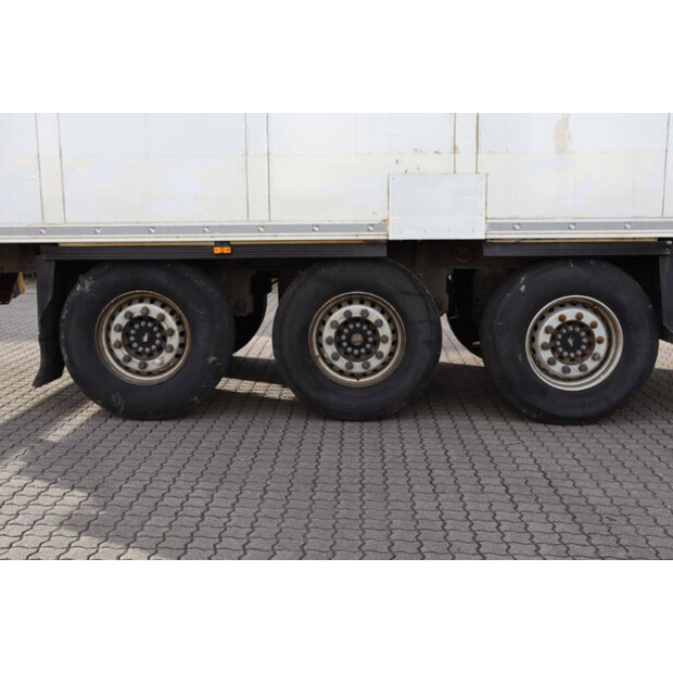 2017 Schmitz Cargobull SCB*S3B-43373895