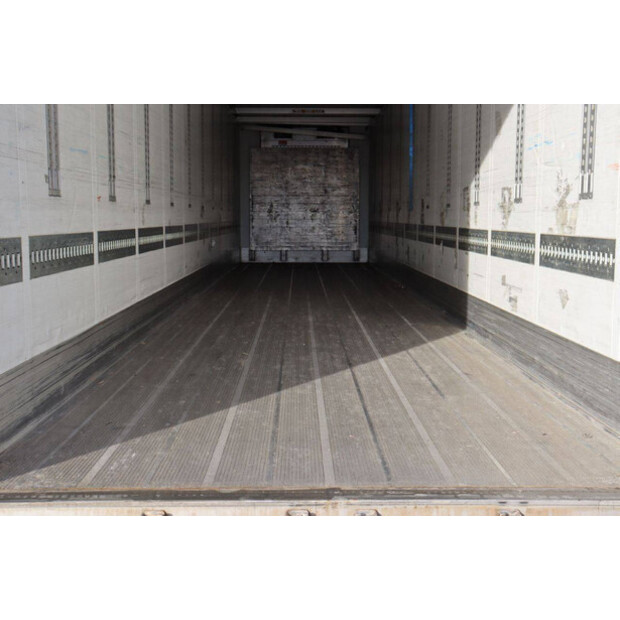 2017 Schmitz Cargobull SCB*S3B-43373907