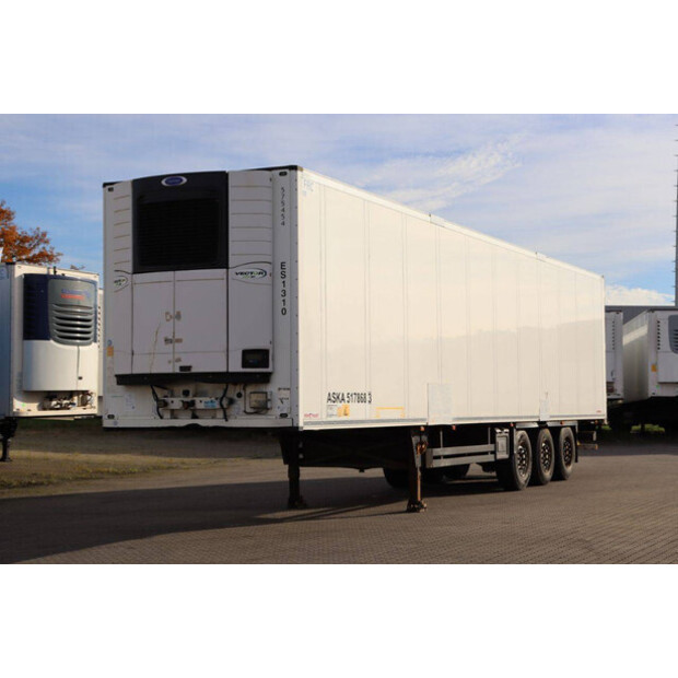 2017 Schmitz Cargobull SCB*S3B-43373913