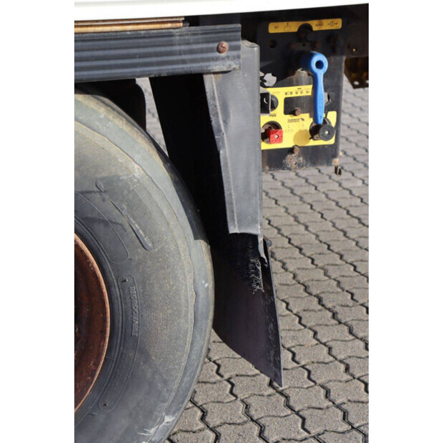 2017 Schmitz Cargobull SCB*S3B-43373950