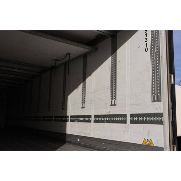 2017 Schmitz Cargobull SCB*S3B-43373967