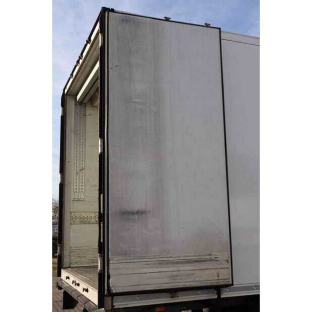 2017 Schmitz Cargobull SCB*S3B-43373969