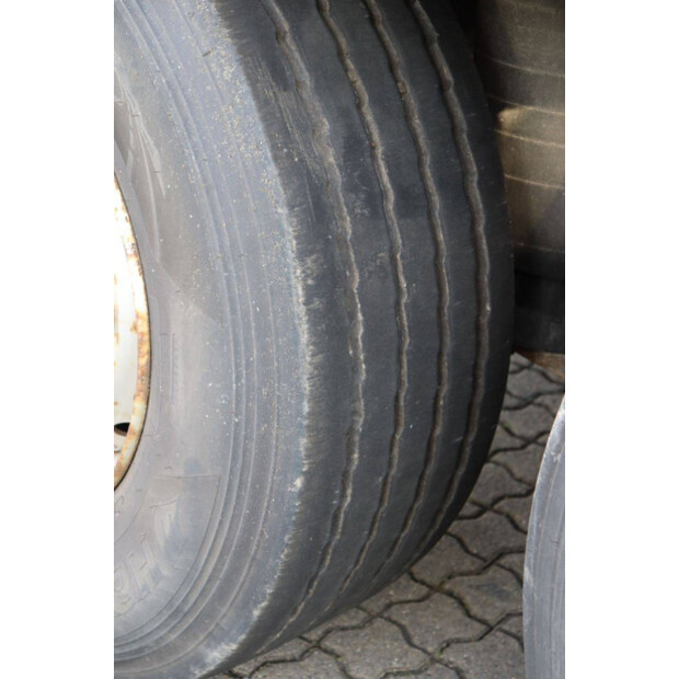 2017 Schmitz Cargobull SCB*S3B-43374061