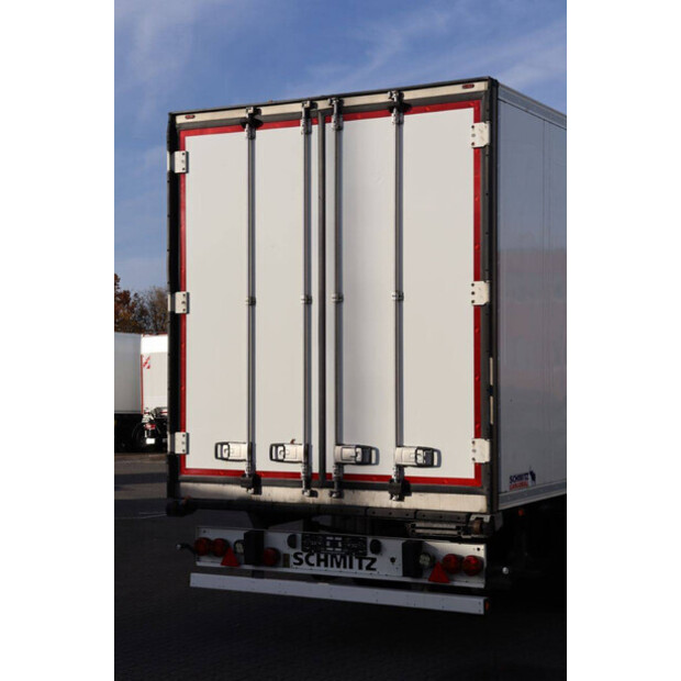 2017 Schmitz Cargobull SCB*S3B-43374068