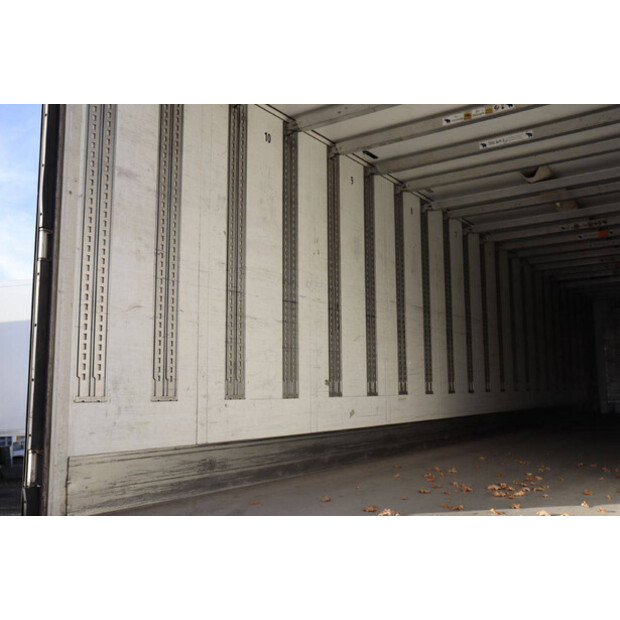 2017 Schmitz Cargobull SCB*S3B-43374087