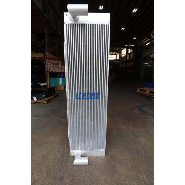 Radiator - Aluminum JOHN DEERE Used-43375179