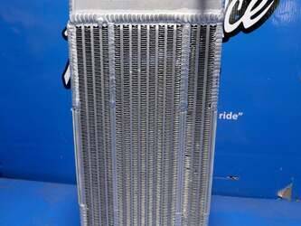 Image de Oil Cooler JOHN DEERE Used