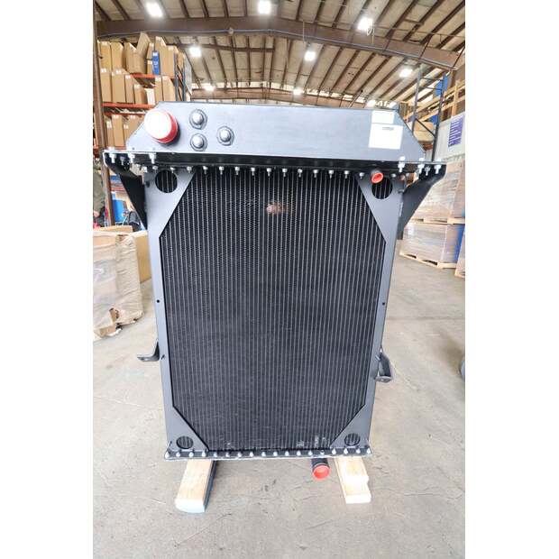 Radiator-SOH انترناشونال مستعملة-43375557