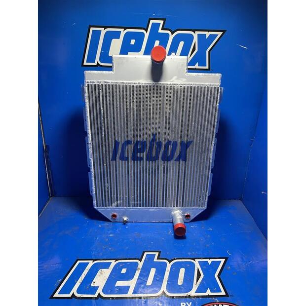 Radiator - Aluminum انترناشونال مستعملة-43375605