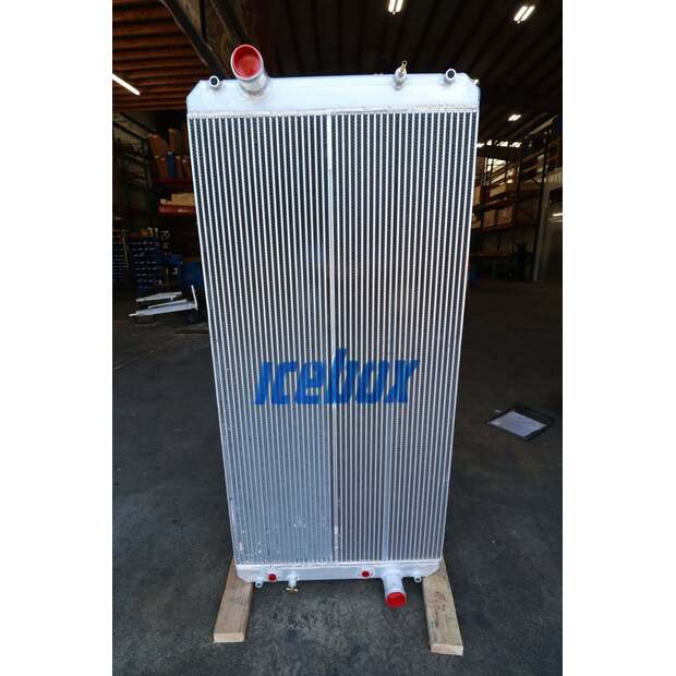 Radiator - Aluminum انترناشونال مستعملة-43375633