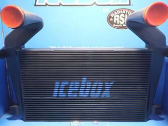 Image de Refroidisseur d'air de suralimentation Charge Air Cooler Kenworth Used