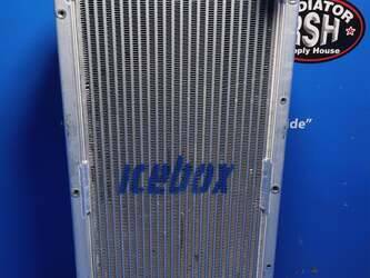 Image de Radiator - Aluminum JOHN DEERE Used