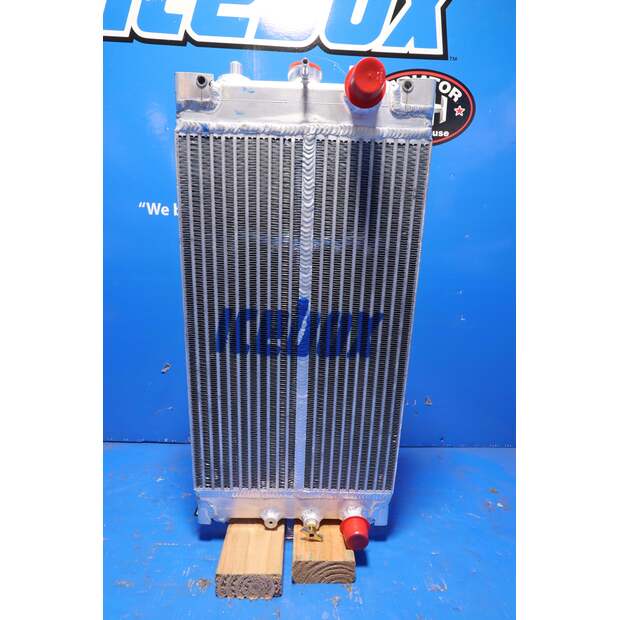 Radiator - Aluminum JOHN DEERE Used-43378034