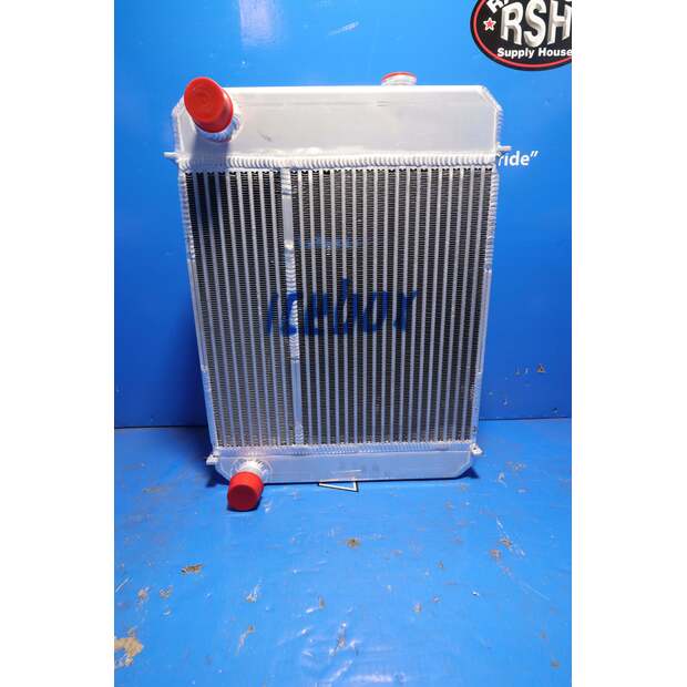Radiator - Aluminum JOHN DEERE Used-43378043