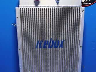 صورة ل Radiator - Aluminum Radiator - Aluminum مللتيكويب مستعملة