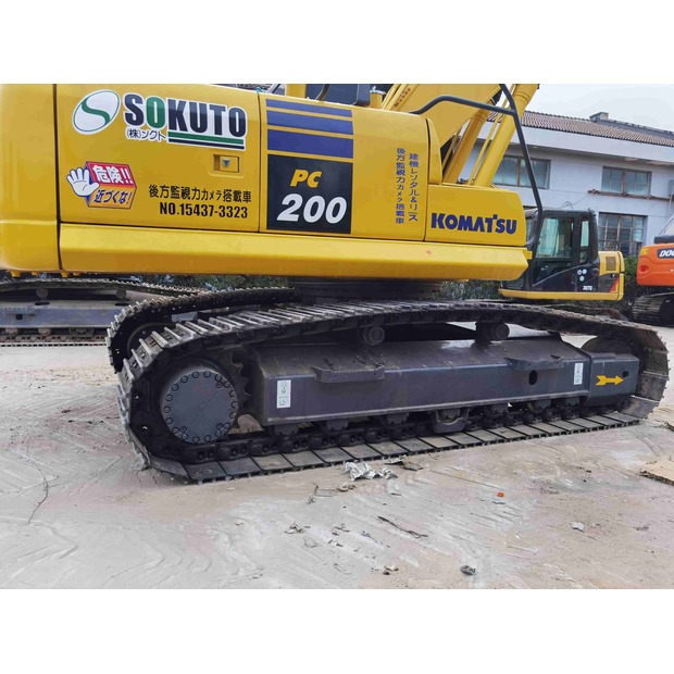 2020 Komatsu PC200-8-43378632