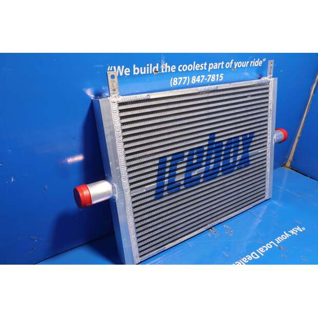 مبرد هواء الشحن يونيفرسال مستعملة-43378793