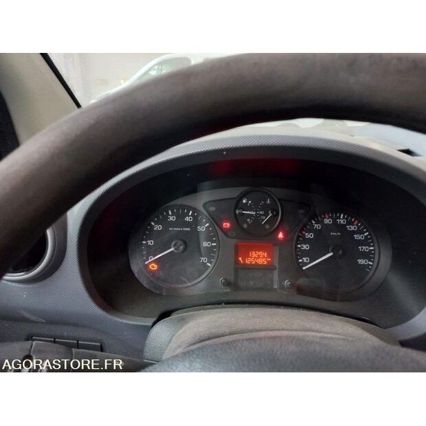 2013 Peugeot PARTNER-43392137