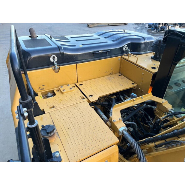 2016 Caterpillar 323FL-43409501