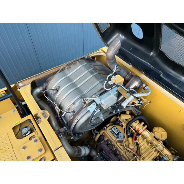 2016 Caterpillar 323FL-43409506