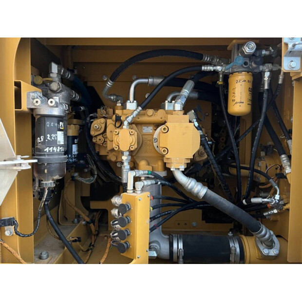 2016 Caterpillar 323FL-43409509