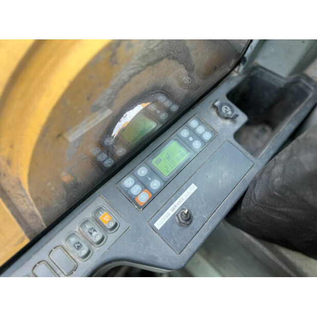 2015 Caterpillar 352FL-43409848