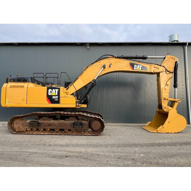 2015 Caterpillar 352FL-43409855
