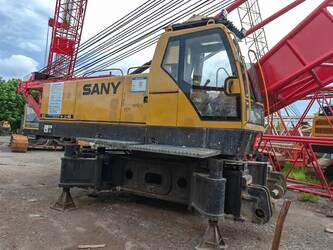 صورة ل كرينات مجنزرة 2020 SANY SCC1100A