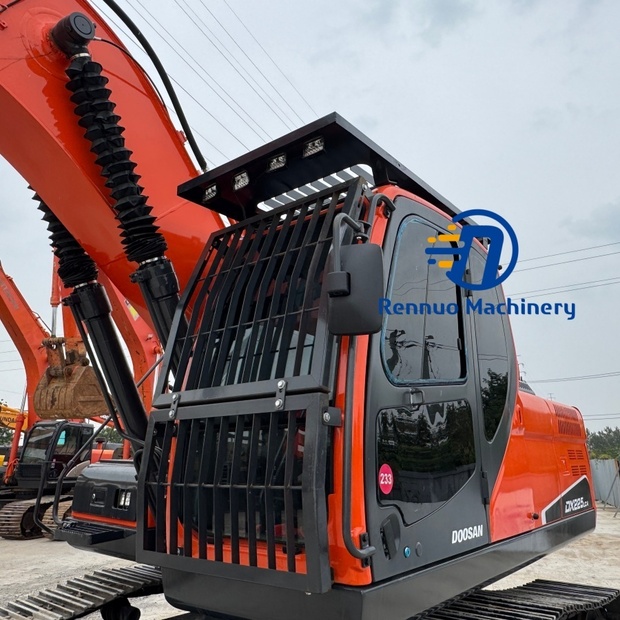 2022 Daewoo / Doosan DX225LC-9C-43411676