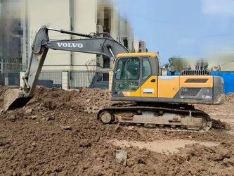 Image for TRACKED EXCAVATORS 2016 Volvo EC200B