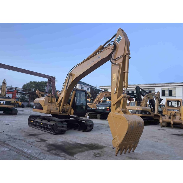 2018 Caterpillar 320CL-43412566