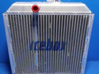 صورة ل Radiator - Aluminum Hydro مستعملة للبيع في الصّين