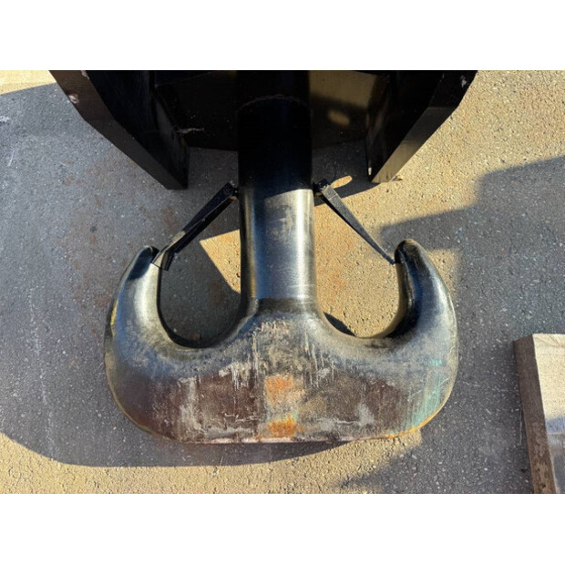 2011 كوبيلكو CKE2500-43415239